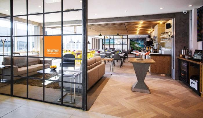 Odavlennufirma easyJet avas London Gatwickis lounge’i