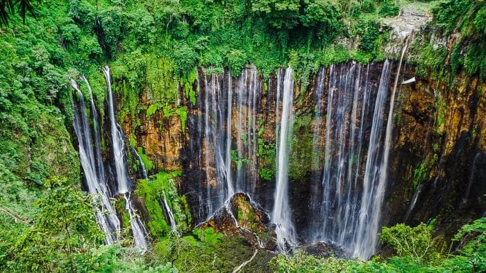 Reisiidee: Tumpak Sewu kosed Indoneesias